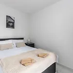 Bregha - One Bedrom With Terrace شقة