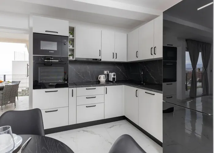 Bregha - One Bedrom With Terrace Apartment Matulji